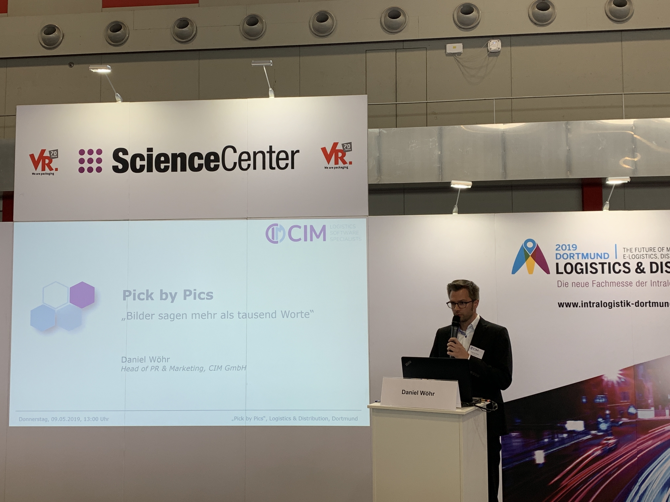 CIM presented “pick-by-pics”, the mobile process guidance solution based solely on pictures.